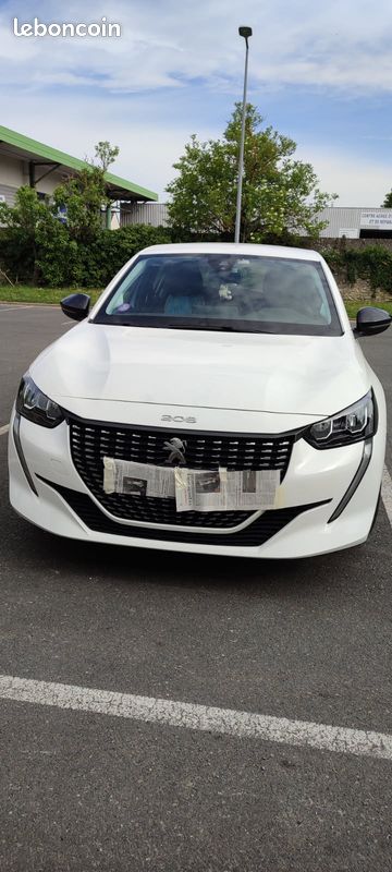 Peugeot 208 (image 1)