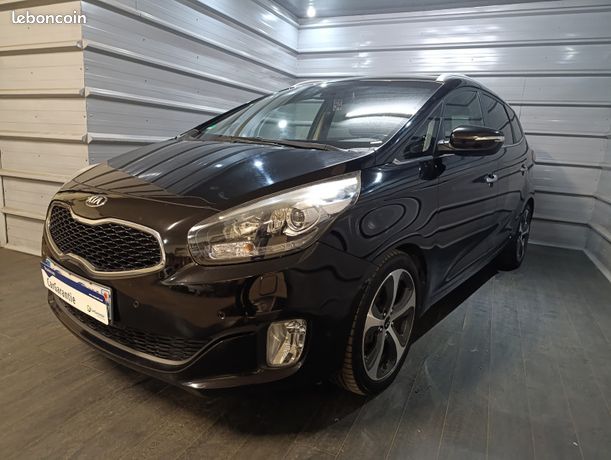 KIA Carens 2015