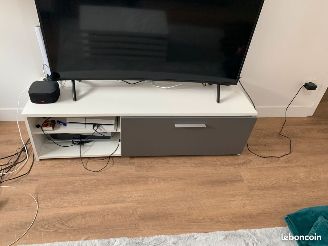 Vend meuble TV (image 1)