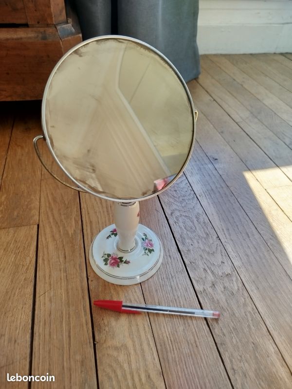 Miroir grossissant sur pied au meilleur prix | Leroy Merlin
