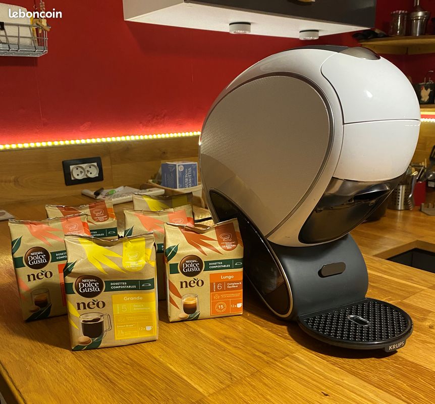 Cafeteira Expresso Dolce Gusto + 50 Capsulas BRINDE - Arno 110V PRETA mais  de 20 tipos de bebidas em Promoção na Americanas