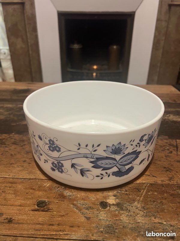 Saladier Vintage Arcopal – Décor Floral, Années 70 – Très Bon état