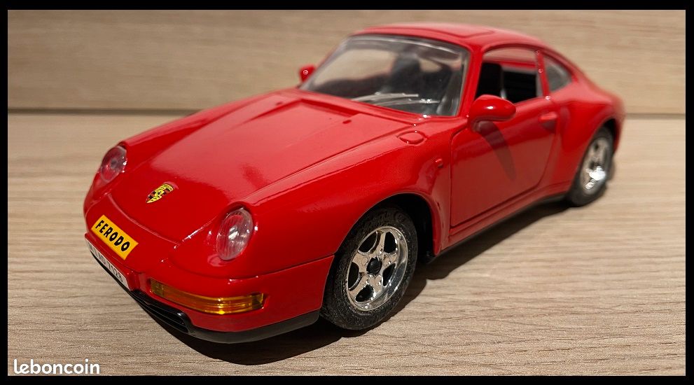 Porsche 911 993 Carrera 1993 sans boîte Burago 1/18° – Les Miniatures