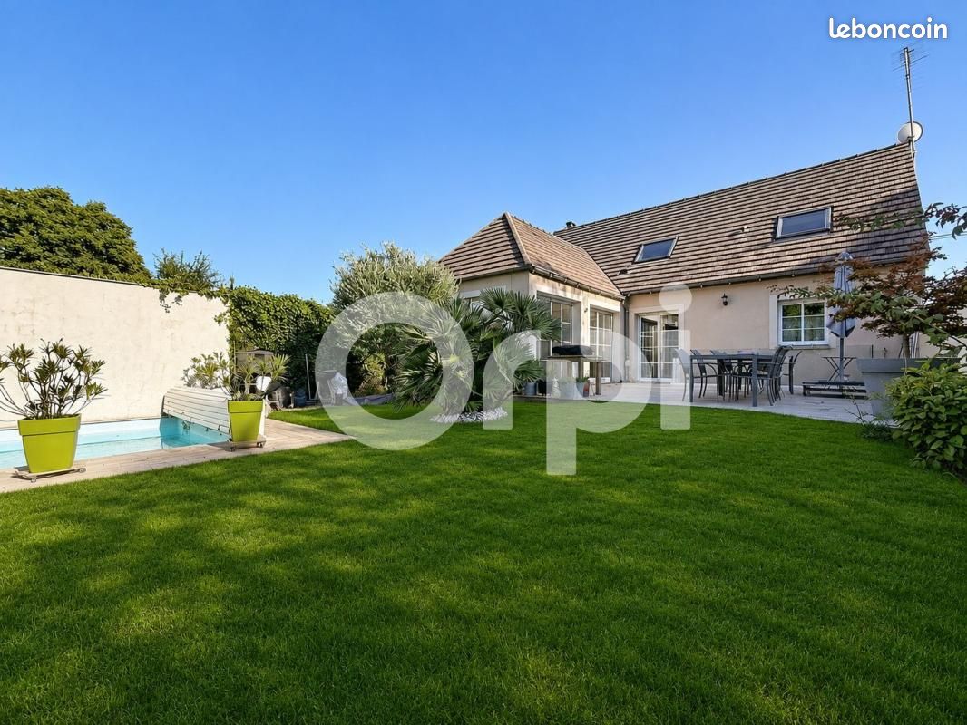 Maison 4 pièces 135 m² · à Montigny-sur-Loing · 135 m² · 545 000 €