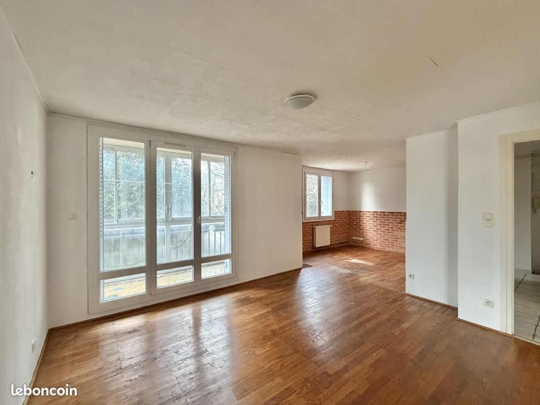 Appartement 5 pièces 82 m² · à Grenoble · 82 m² · 139 000 €