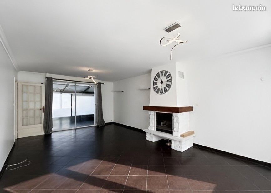 Maison 4 pièces 98 m² · à Valenciennes · 98 m² · 900 €