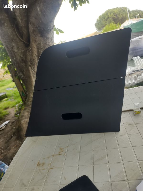 Double rangement droit de coffre Tesla Model Y (image 1)