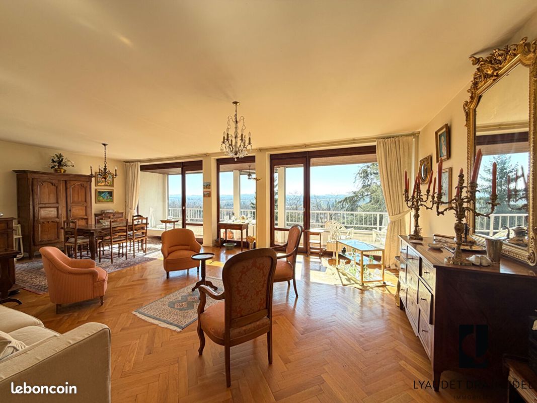 Appartement 5 pièces 124 m² · à Riorges · 124 m² · 254 000 €