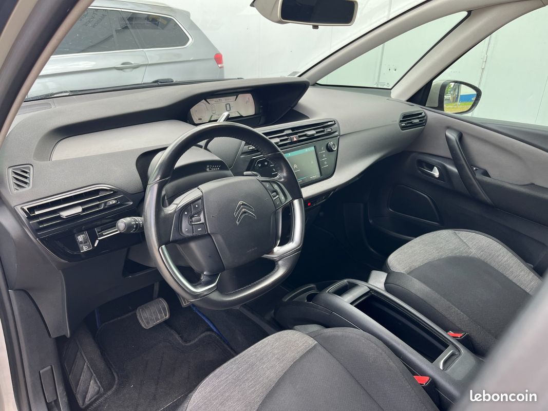 Citroën C4 Picasso II (2) 1.6 BLUEHDI 120 S&S SHINE EAT6 (image 9)