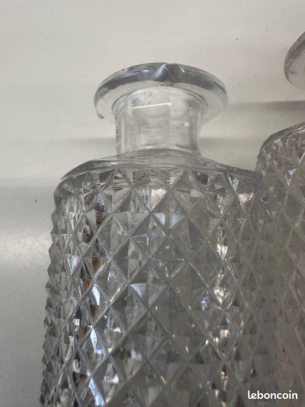 Lot de 3 Carafes en Cristal BACCARAT France – Signées – Milieu XXe (image 5)