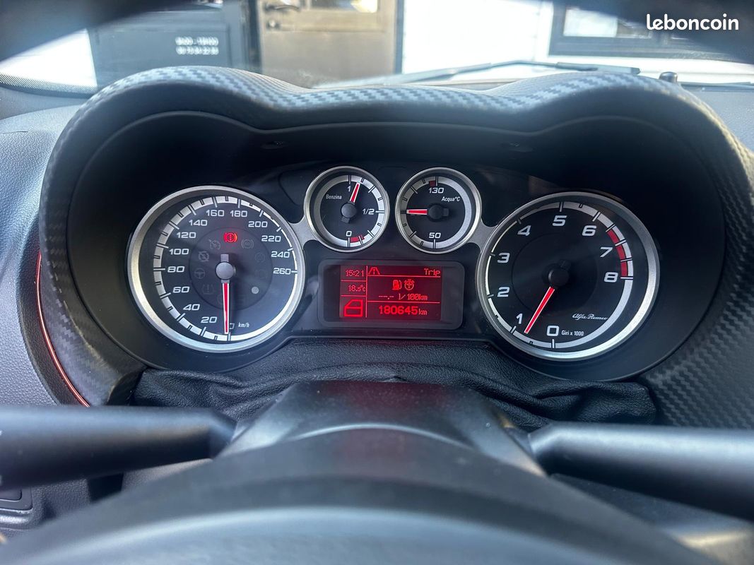 ALFA ROMEO MiTo 1.4 170ch Quadrifoglio Verde - 2010 - 182 000 km (image 8)