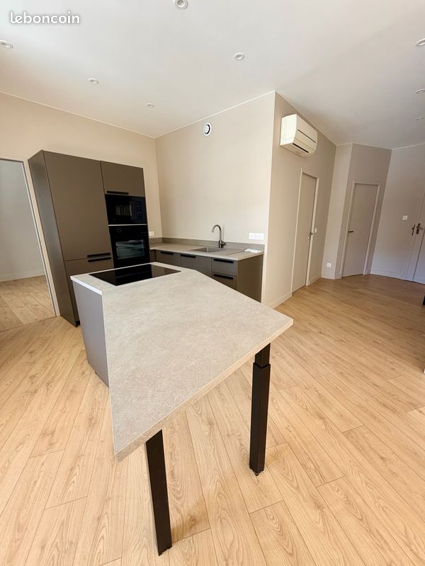 Appartement 3 pièces 70 m² · à Grenoble · 70 m² · 1 150 €/mois