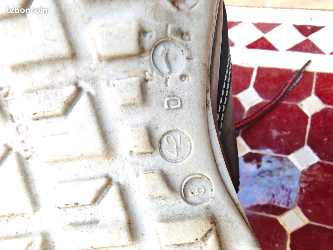 Chaussures sécurité Pointure 42 (image 9)