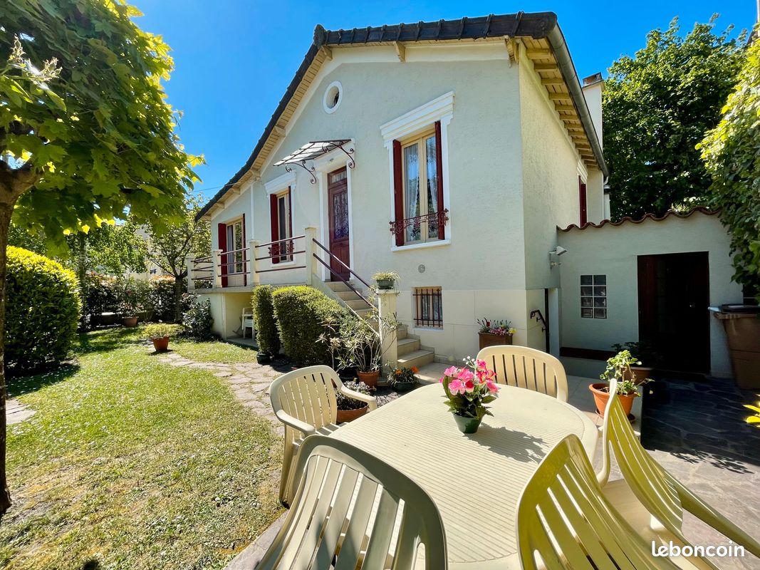 Maison 5 pièces 120 m² · à Les Pavillons-sous-Bois · 120 m² · 235 000 €