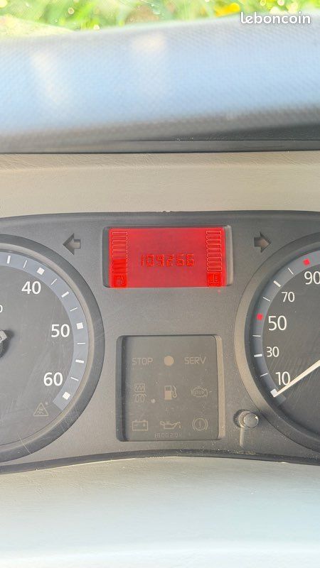 Renault Trafic 2 115 ch 2.0L dCi aménagé van (image 14)