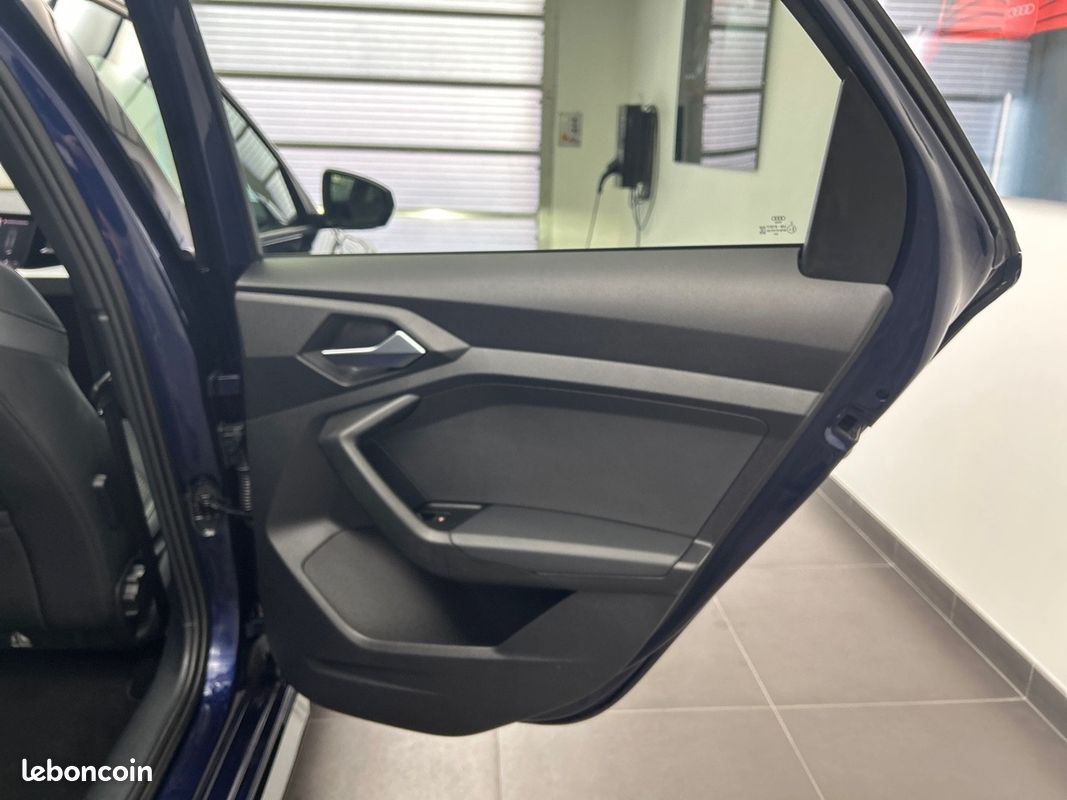 AUDI A1 Sportback 30 TFSI 116 ch S tronic 7 S Line Plus (image 29)