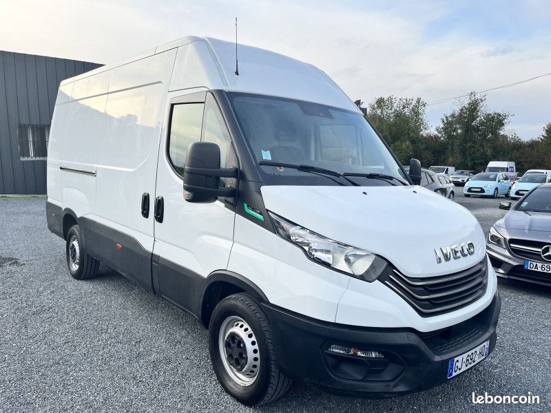 Iveco DAILY 35S FG 35S14 V9 HI-MATIC (image 1)