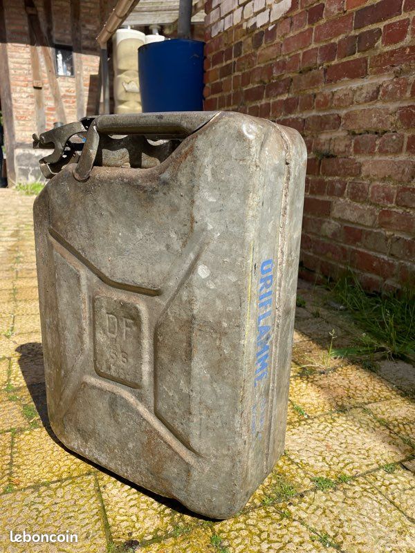 Jerricane de l’armée 20L (image 1)