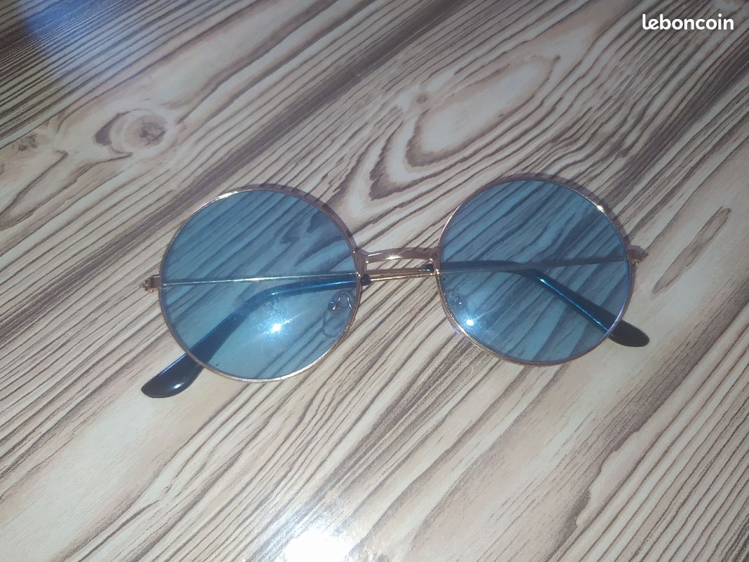 Lunette de soleil très bon état (image 1)