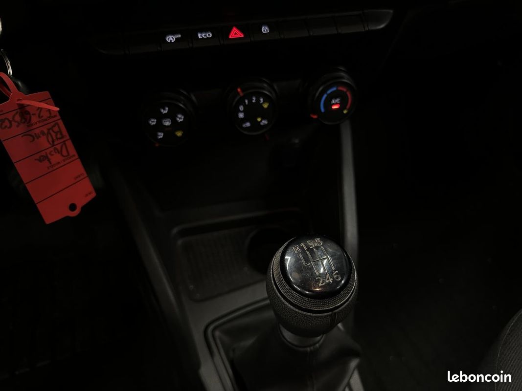 DACIA DUSTER II 1.2 Tce 125 CH / CLIMATISATION / Essentiel (image 21)