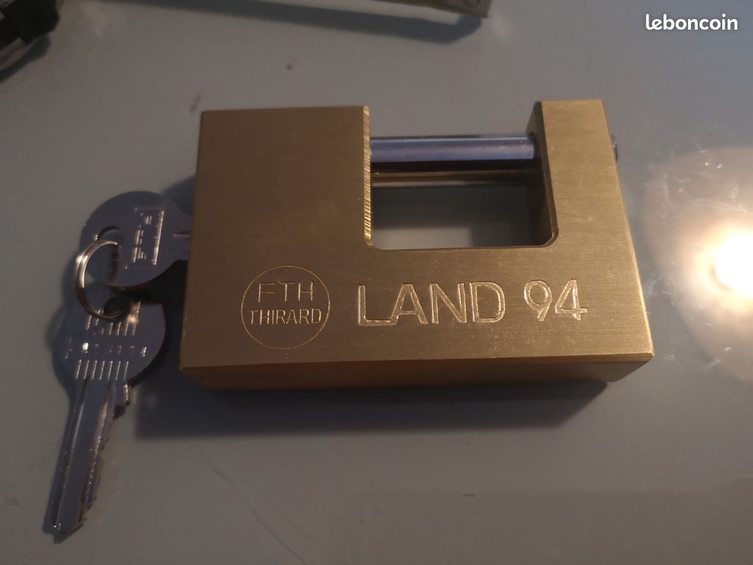 Cadenas Land 94 (image 1)