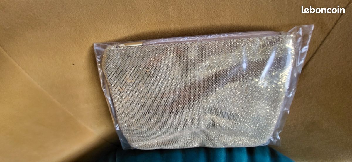 Trousse à maquillage avec paillettes dorées - Neuf (image 3)