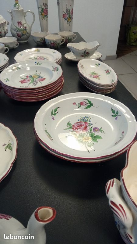 Gros lot de service de porcelaine de Lunéville (image 2)
