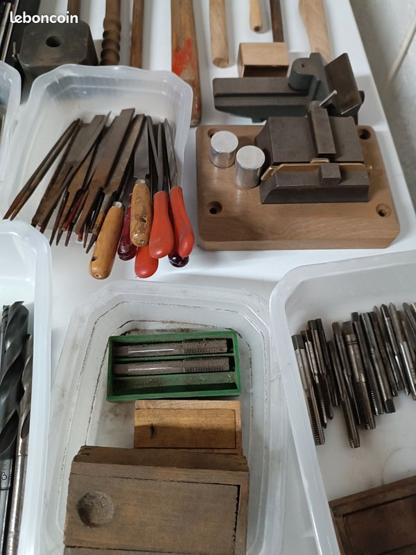 Lot De 4 Petits Outils D'horloger (pinces) - Occasion, Bon état Général Avec Traces D'usure