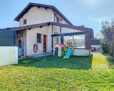 Maison 325 000 € - 91 m²