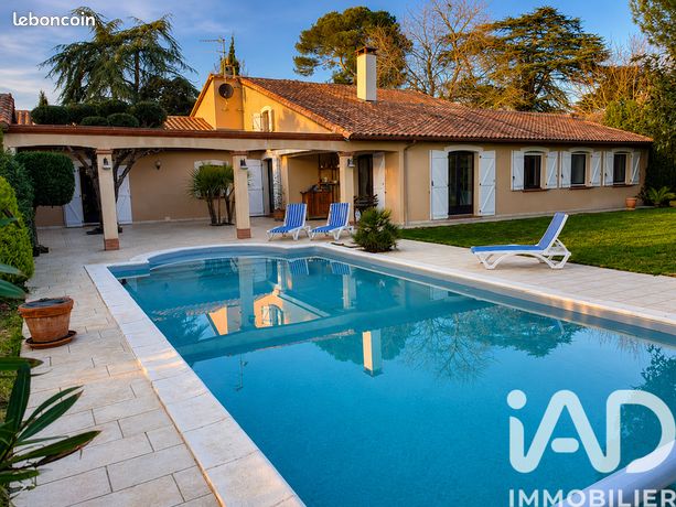 Maison familiale 8 pièces 246 m²