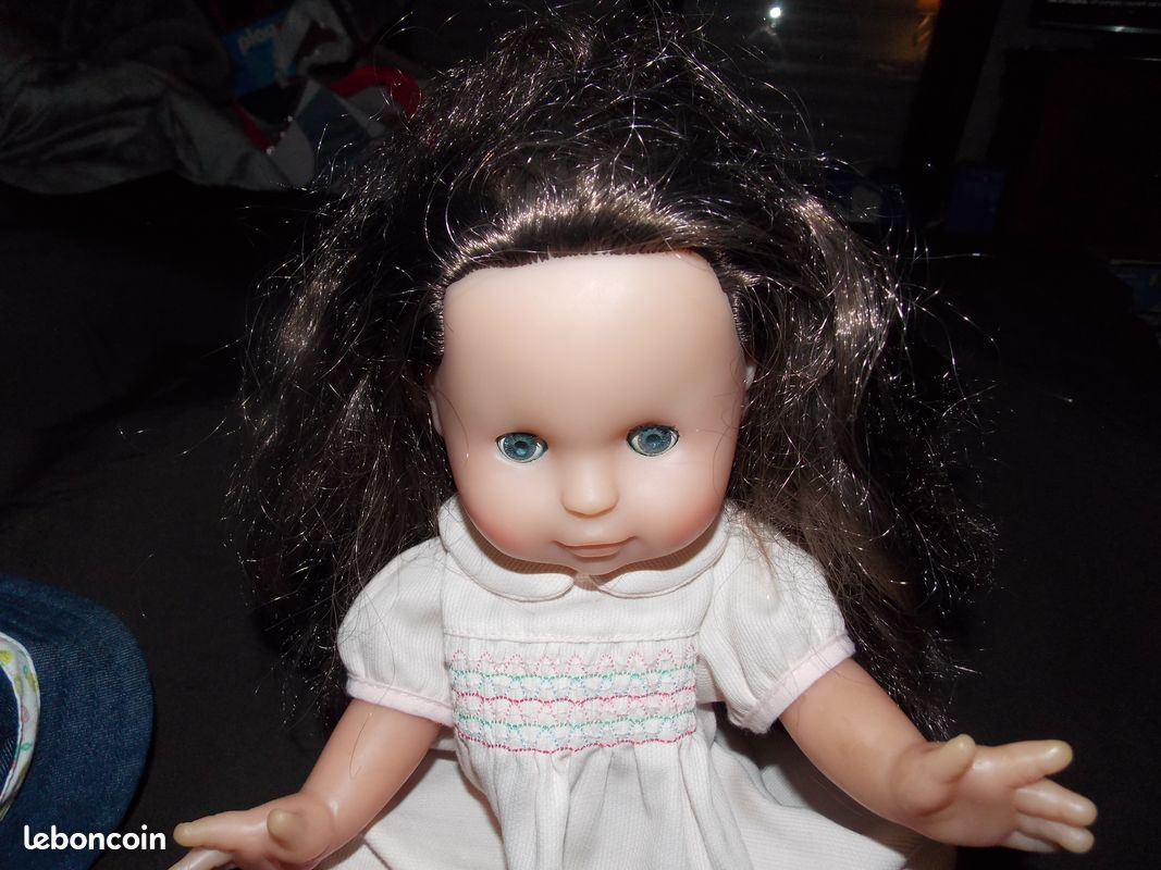 Corolle poupée châtain et yeux bleus 36 cm (image 2)