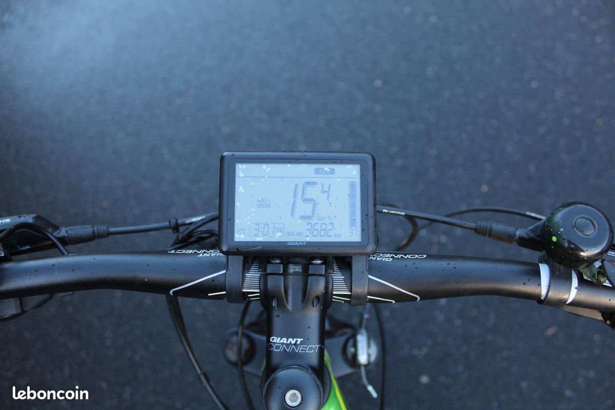 VTT électrique Giant dirt E+ moteur Yamaha 3850kms taille M 400wh