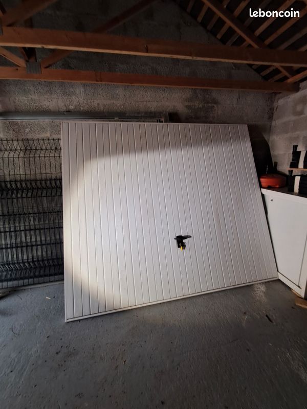 Porte garage (image 1)