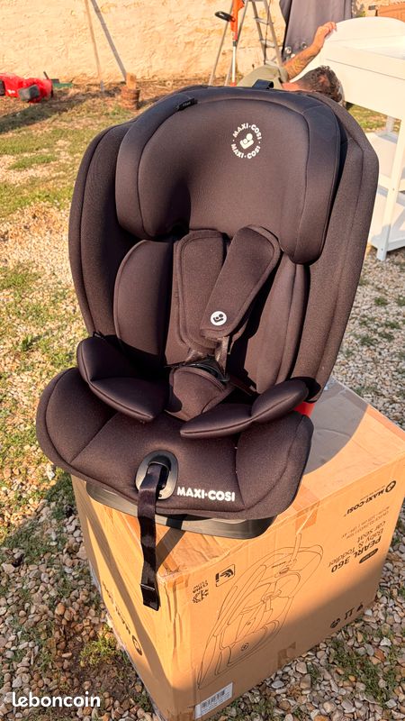 Siege auto TITAN Maxi Cosi (9mois->12ans) (image 1)