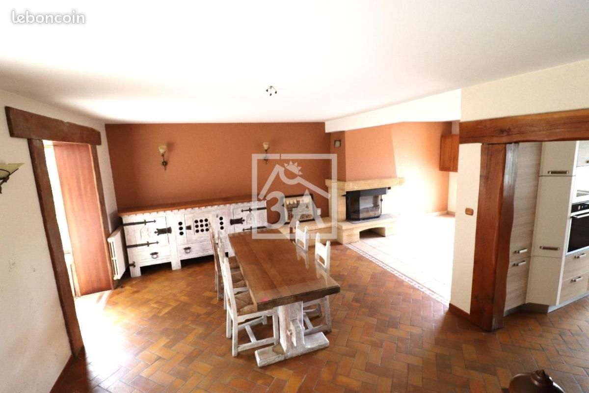 Maison 10 pièces 203 m² · à Looberghe · 203 m² · 364 000 €
