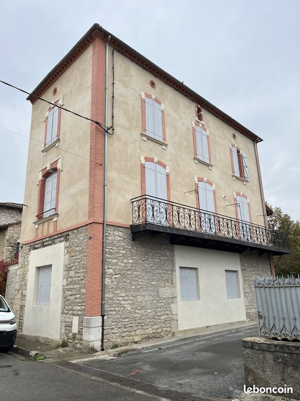 Maison 5 pièces 112 m² · à Septfonds · 112 m² · 90 000 €