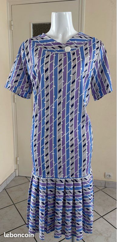Robe vintage plissée Made in France Motif géométrique violet & bleu Taille 3 (42/44) (image 1)