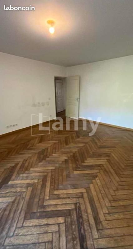 Appartement 3 pièces 70 m² · à Caluire-Et-Cuire · 70 m² · 851 €