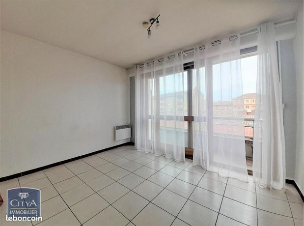 Studio 1 pièce 19 m²