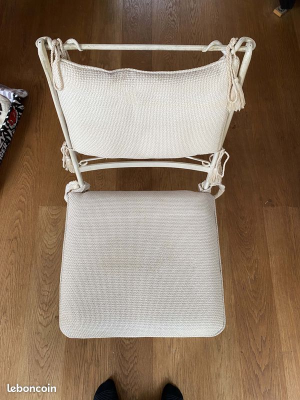 Chaises (image 1)