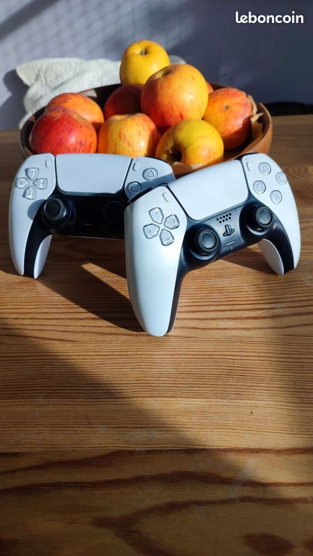 Votre dernière Dualsense - manette PS5 joysticks effet Hall (image 1)