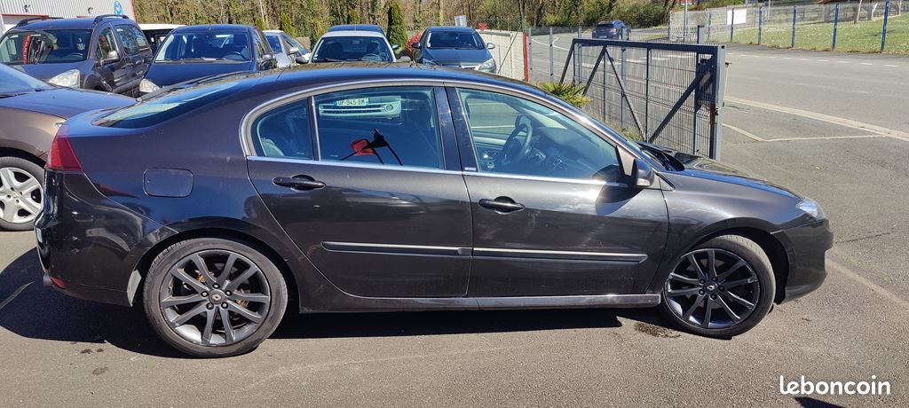 Renault Laguna III PHASE 2 0 DCI 175 CV / BVA GT 4 CONTROL (image 3)