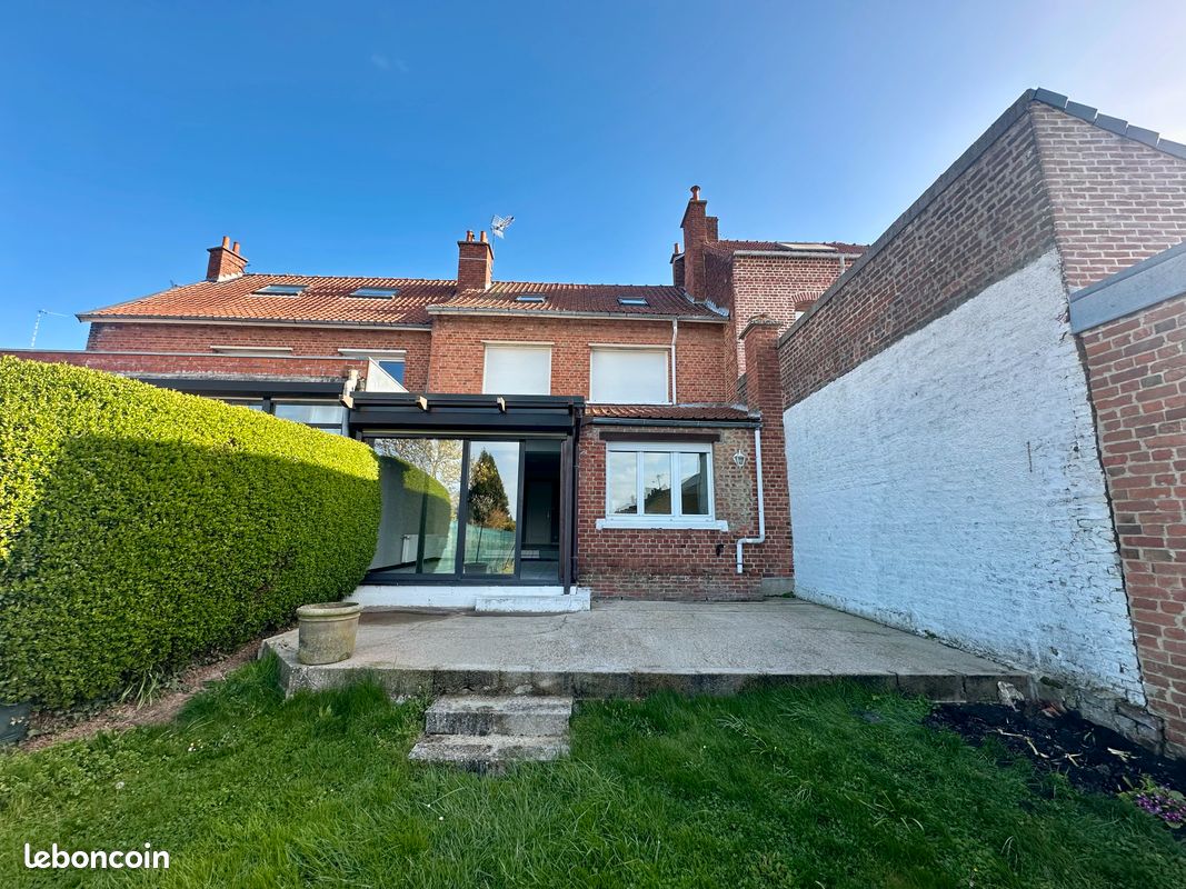 Maison 6 pièces 119 m² · à Hazebrouck · 119 m² · 197 000 €