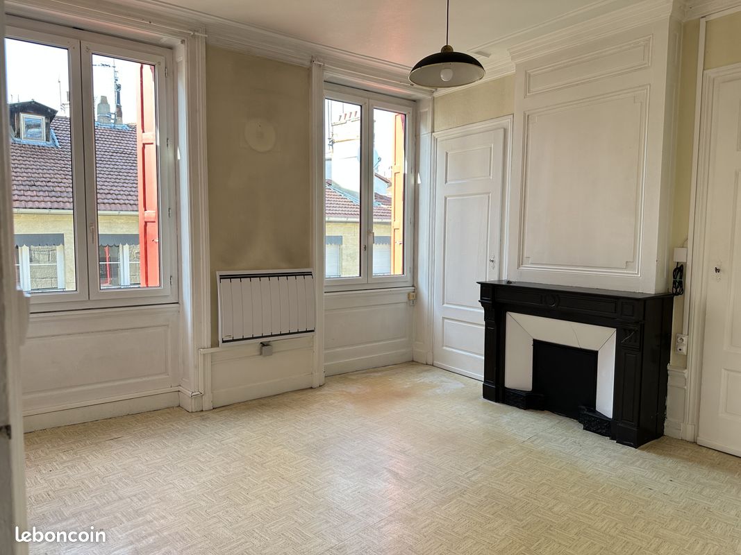 Appartement 1 pièce 32 m² · à Saint-Étienne · 32 m² · 45 000 €