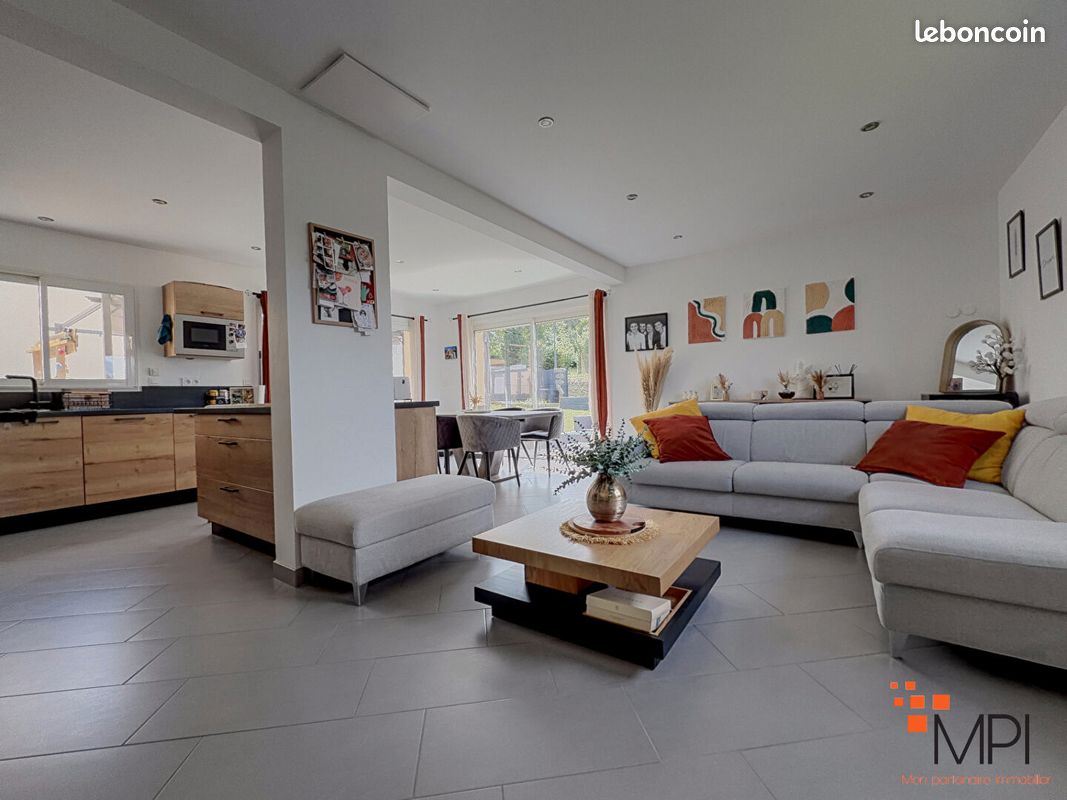 Maison 7 pièces 135 m² · à Irodouër · 135 m² · 277 720 €