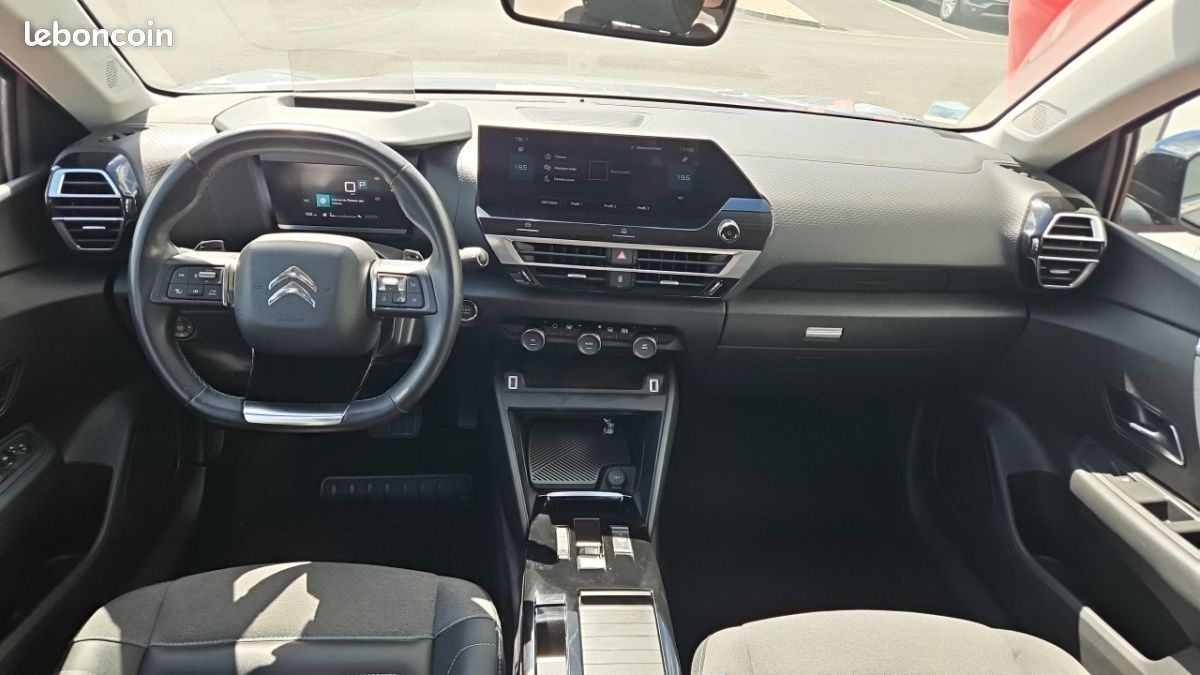 Citroën C4 PURETECH 130 SS EAT8 SHINE (image 19)