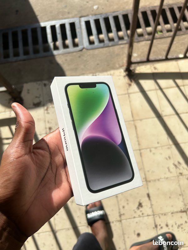 IPhone 14 (image 1)