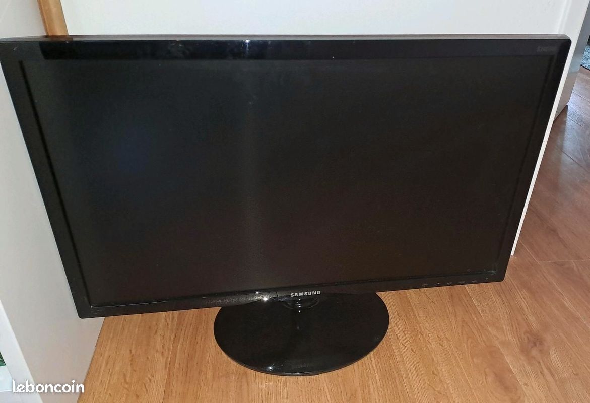 Ecran Samsung S24D340 (image 5)