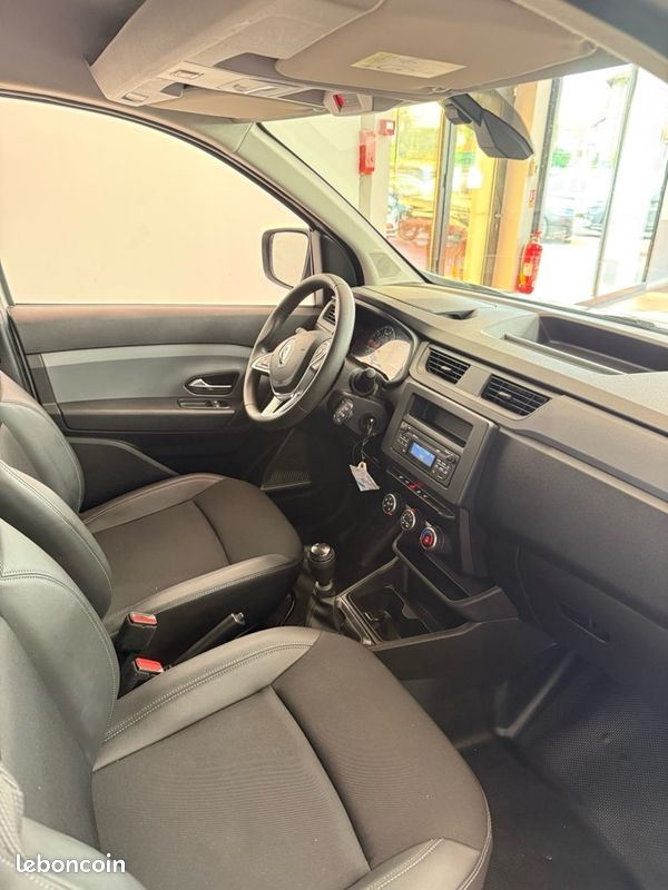 Renault EXPRESS VAN 1.5 BLUE DCI 95CH CONFORT 22 (image 16)