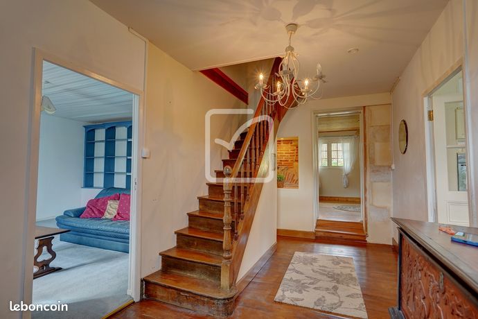 Maison 6 pièces 202 m²